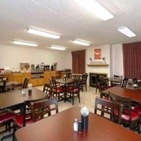Econo Lodge At Nasa Webster Restaurant bilde
