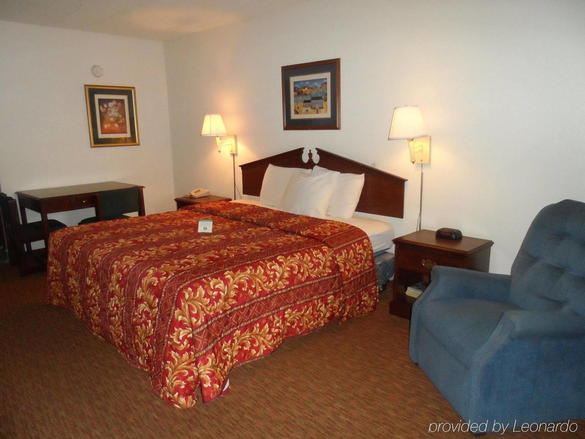 Econo Lodge At Nasa Webster Eksteriør bilde